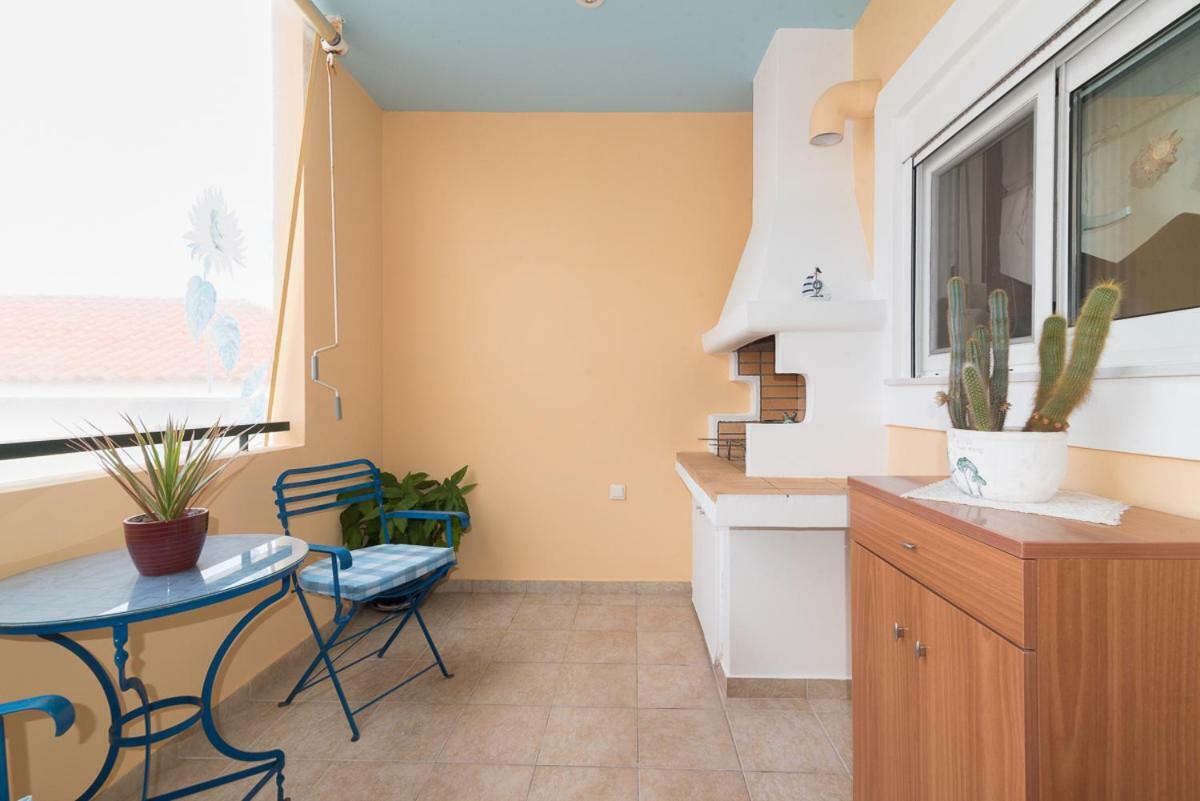 Penthouse 5 Min From Airport And Sea Appartamento Markópoulon Esterno foto