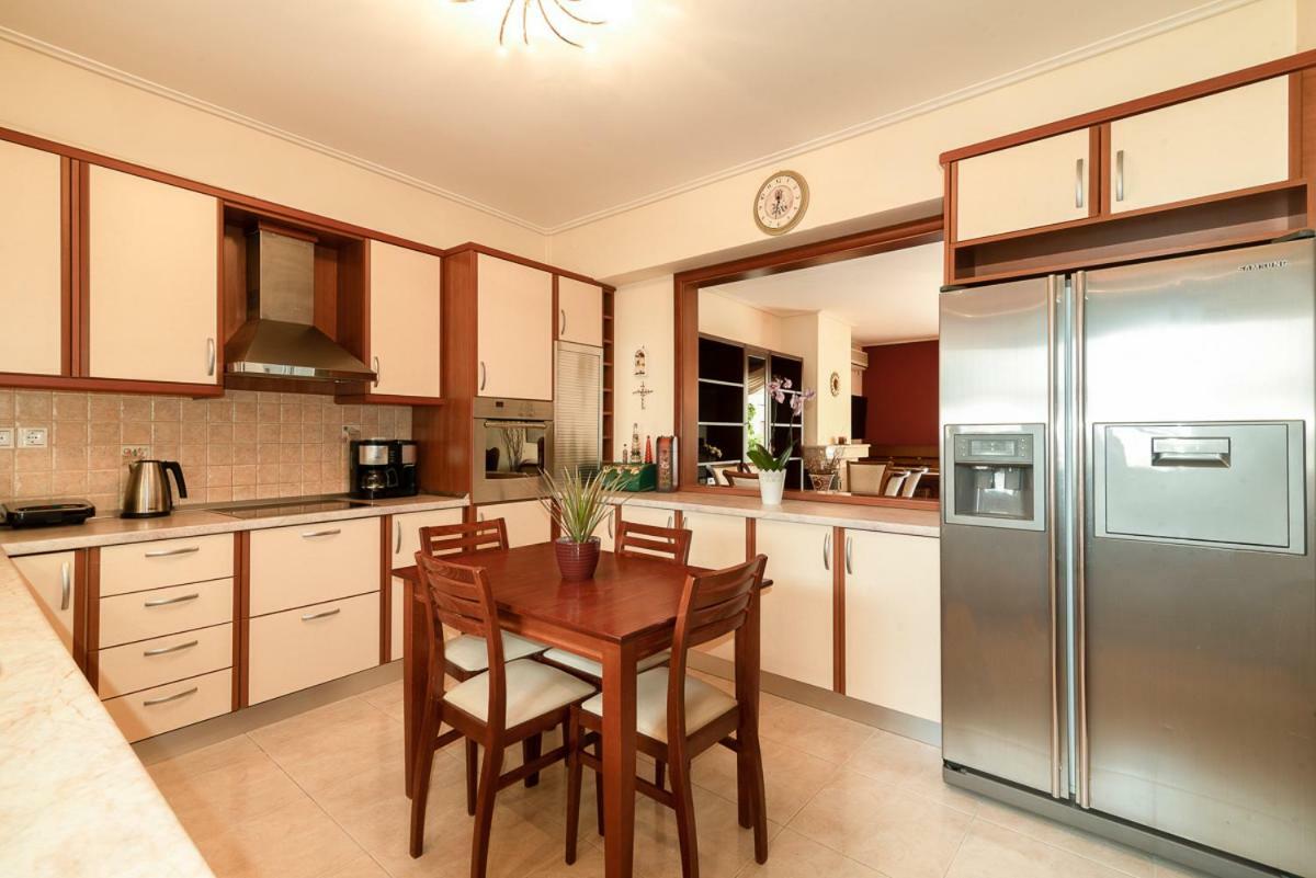 Penthouse 5 Min From Airport And Sea Appartamento Markópoulon Esterno foto