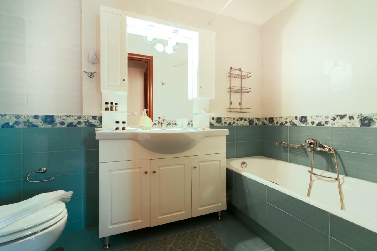 Penthouse 5 Min From Airport And Sea Appartamento Markópoulon Esterno foto